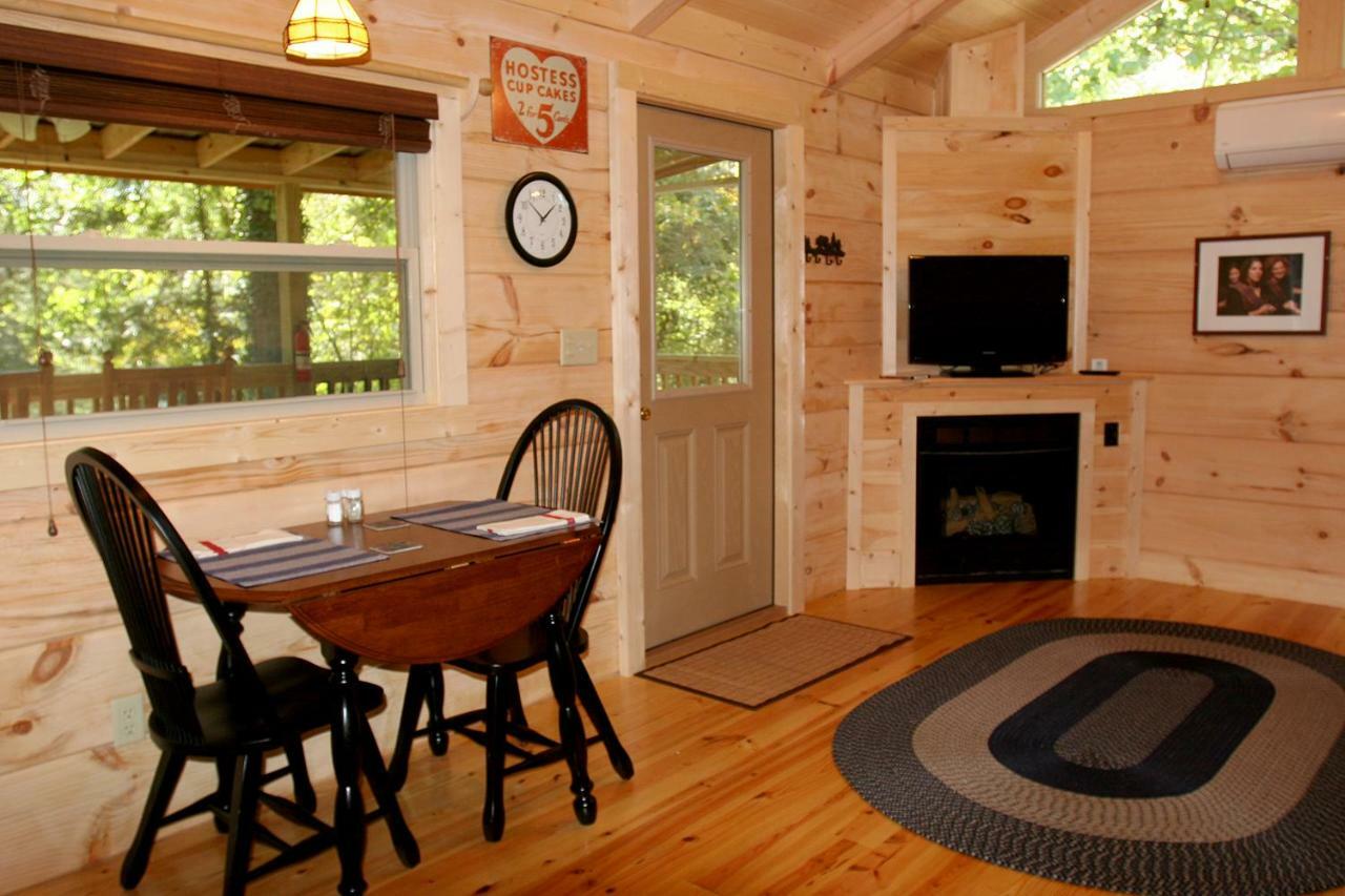 Pine Gables Cabins Villa Lake Lure Exterior foto