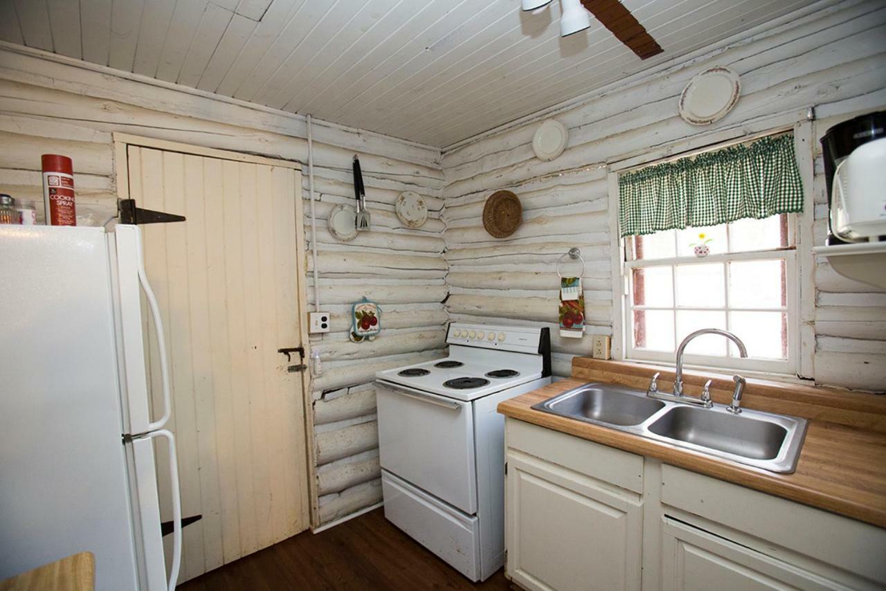 Pine Gables Cabins Villa Lake Lure Exterior foto